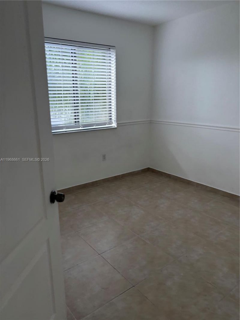 9300 Fontainebleau Blvd , Unit E507, Miami, FL 33172 Photo