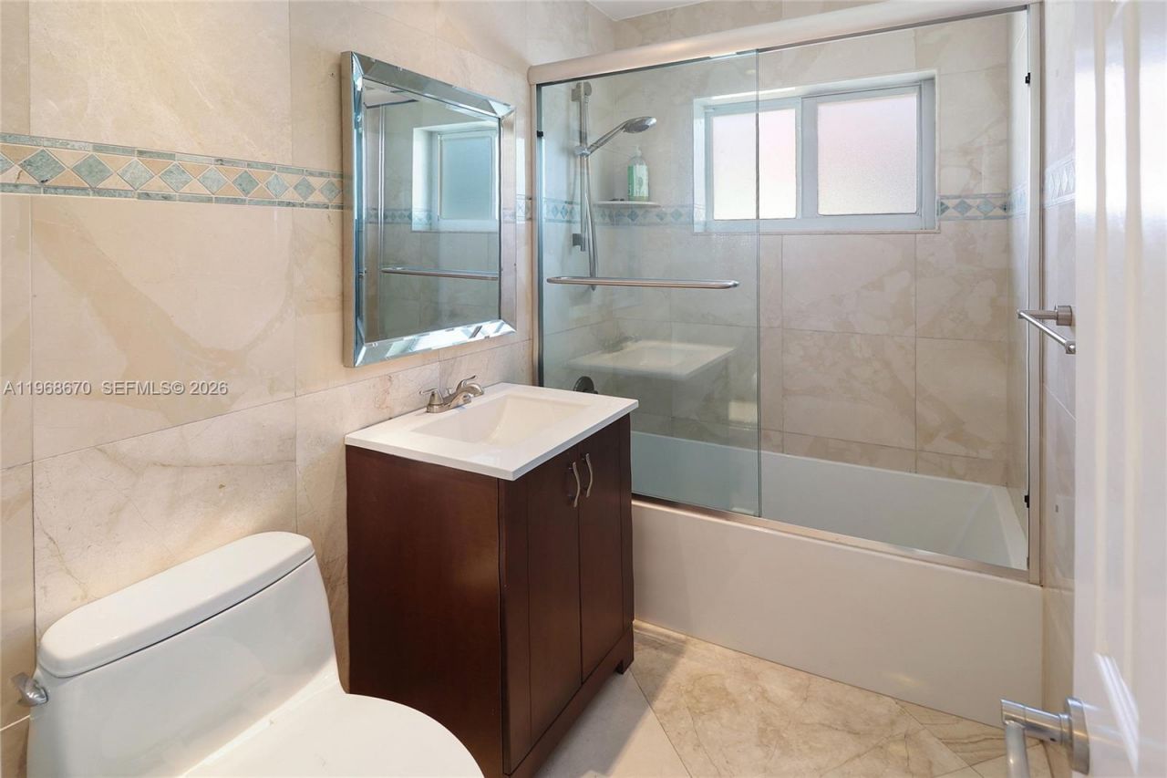 2031 NE 14th Ct, Fort Lauderdale, FL 33304 Photo