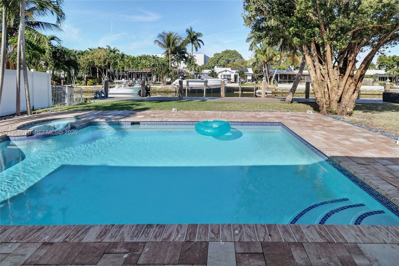 2031 NE 14th Ct, Fort Lauderdale, FL 33304 Photo