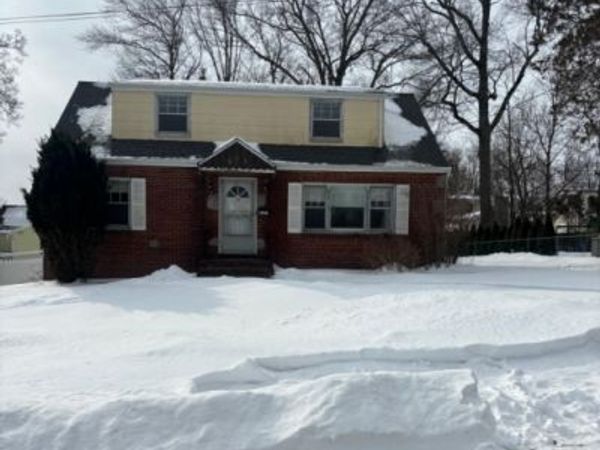 73 Seneca Ave, Emerson, NJ 07630