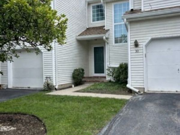 30 Willow Ci, Hamburg, NJ 07419