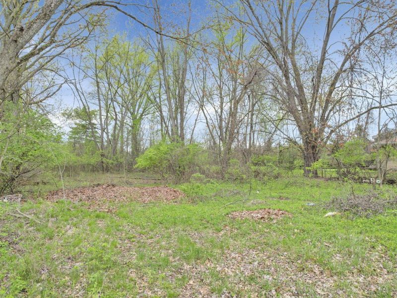 2423 Stelzer Road , Columbus, OH 43219 Photo 5