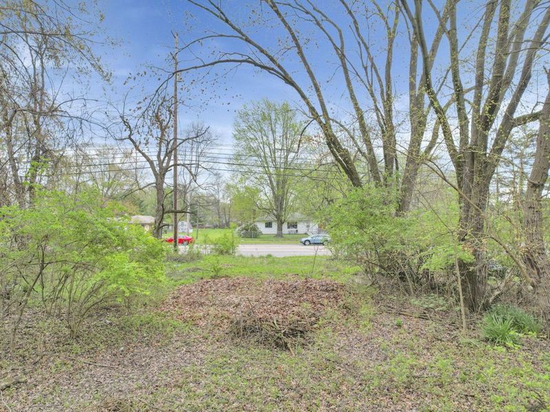 2423 Stelzer Road , Columbus, OH 43219 Photo 8