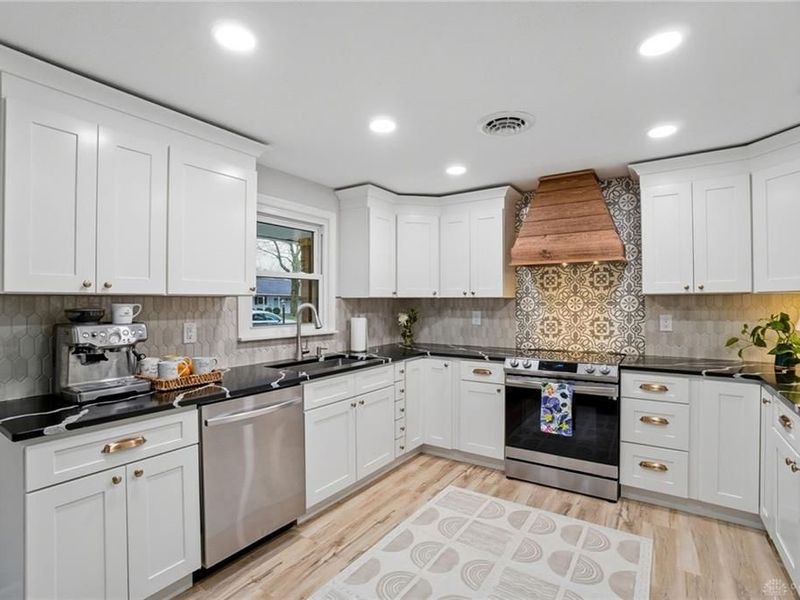 65 Dale Ridge Drive, Centerville, OH 45458 Photo 9