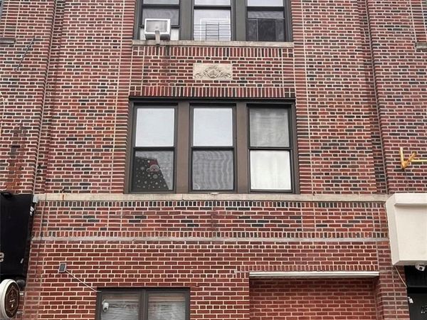 2541 Steinway Street , Astoria, NY 11103