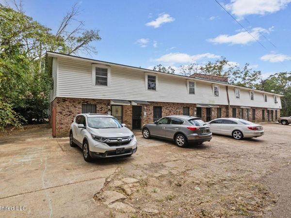 2475 Greenfield Avenue, Jackson, MS 39213