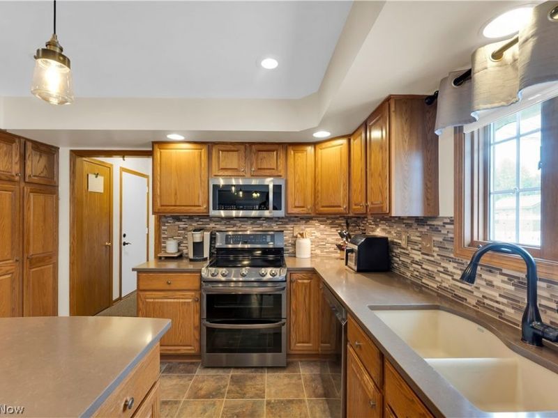 955 Lawrence Street, Medina, OH 44256 Photo 7