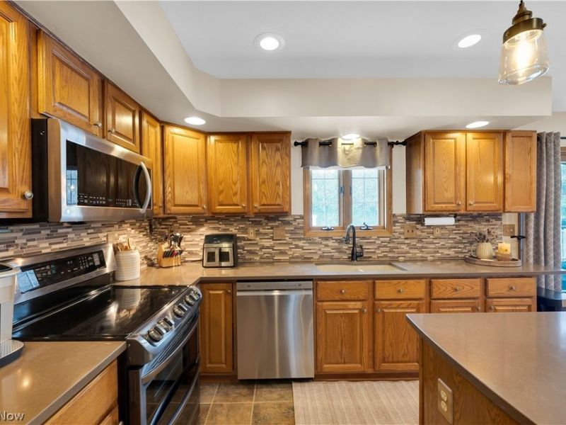 955 Lawrence Street, Medina, OH 44256 Photo 8