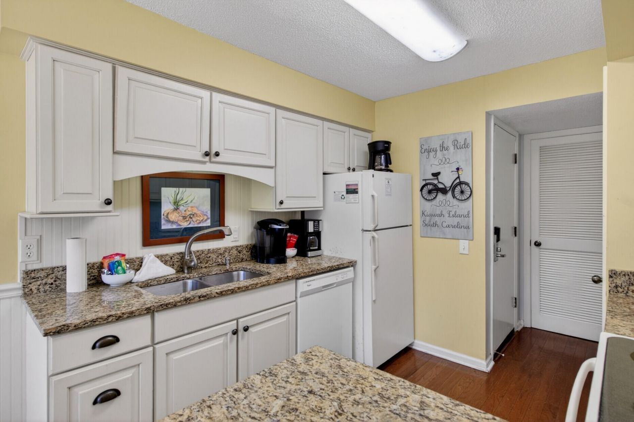 4763 Tennis Club Lane Photo 12