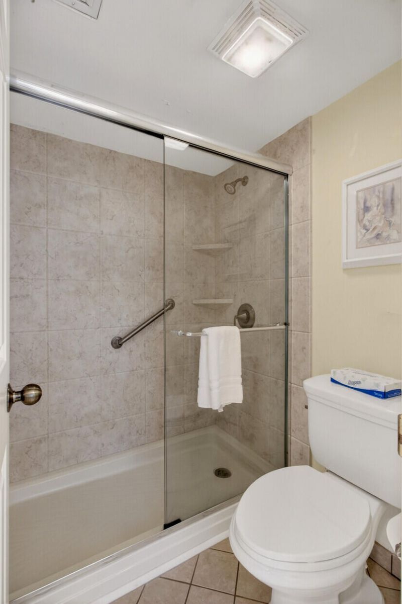 4763 Tennis Club Lane Photo 19