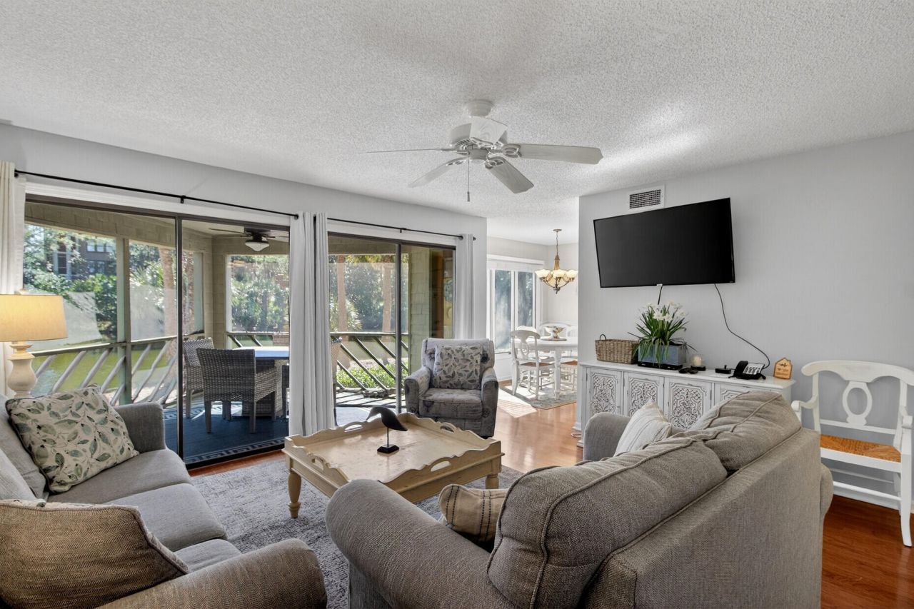 4763 Tennis Club Lane Photo 6