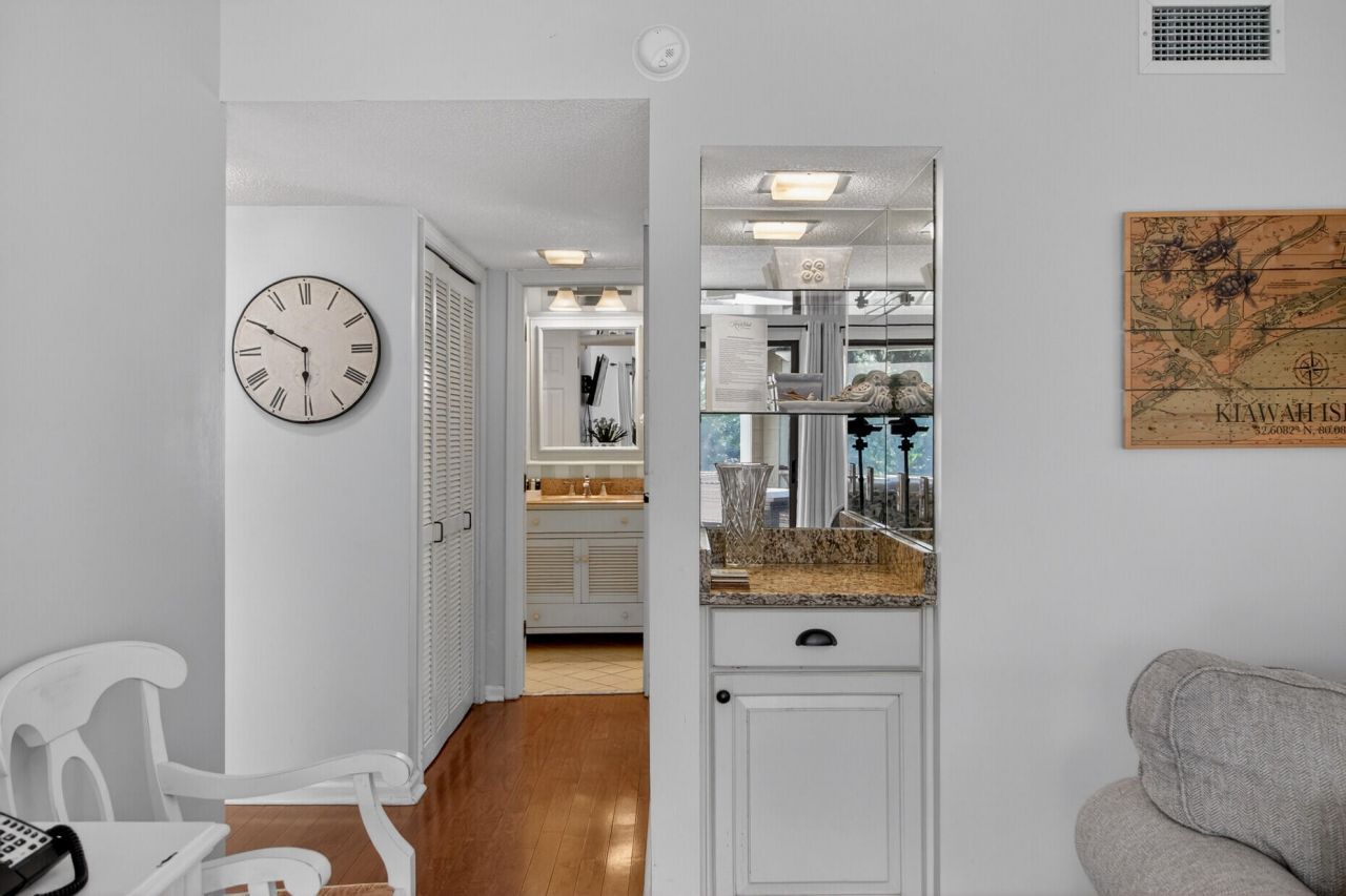 4763 Tennis Club Lane Photo 9