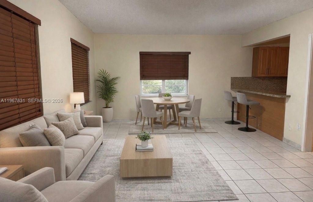 911 NW 22nd Pl, Miami, FL 33125 Photo