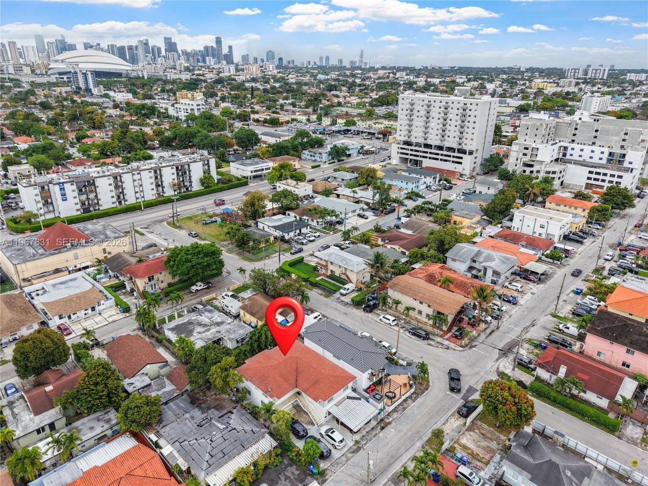 911 NW 22nd Pl, Miami, FL 33125 Photo