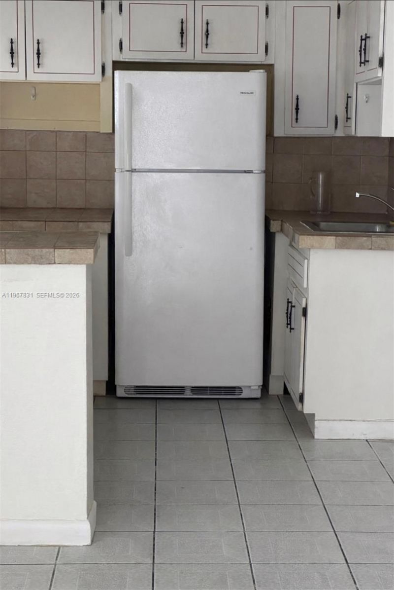 911 NW 22nd Pl, Miami, FL 33125 Photo