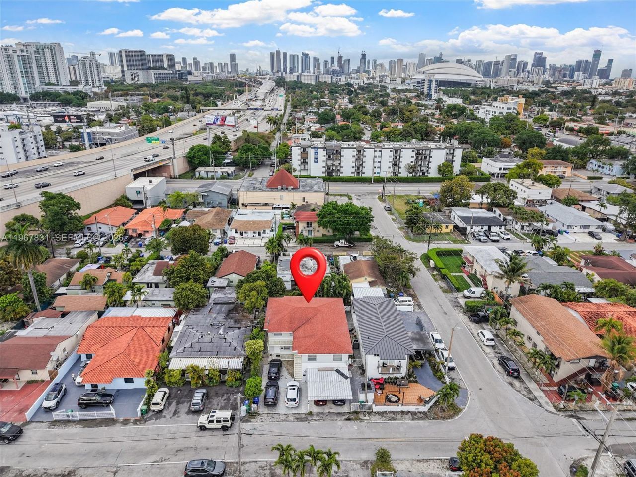 911 NW 22nd Pl, Miami, FL 33125 Photo