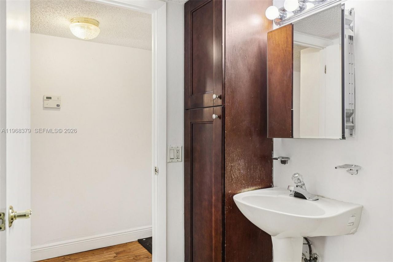 3220 Holiday Springs Blvd, Unit 1-102, Margate, FL 33063 Photo