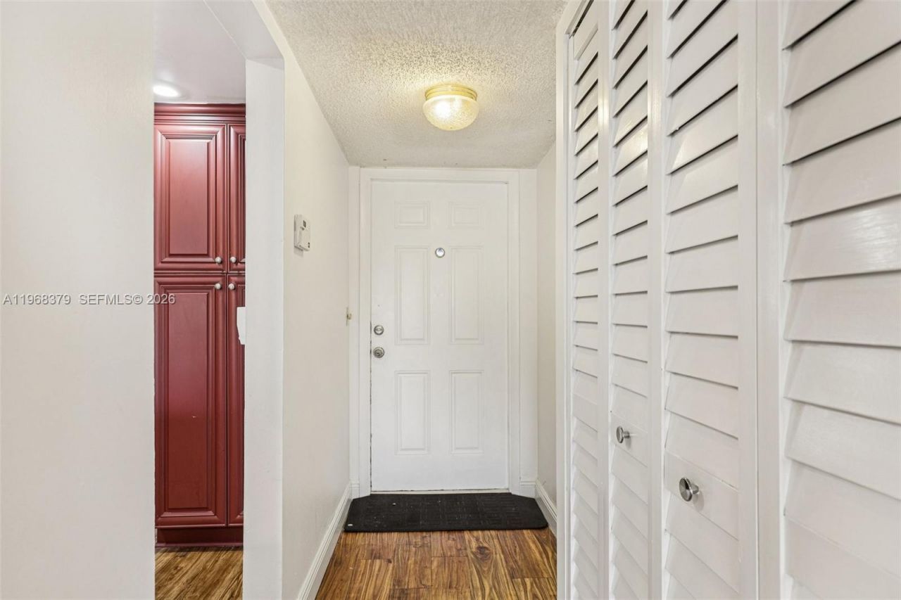 3220 Holiday Springs Blvd, Unit 1-102, Margate, FL 33063 Photo