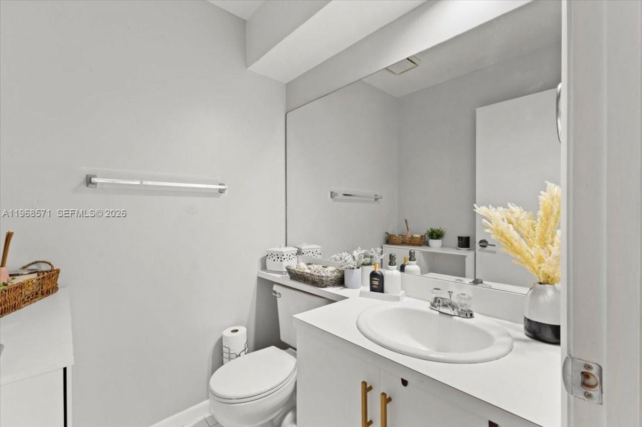 307 Waterside Dr, Hypoluxo, FL 33462 Photo