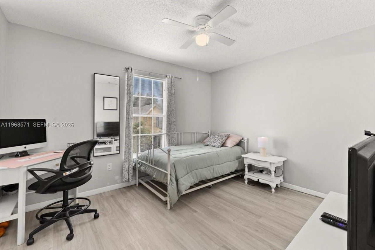 307 Waterside Dr, Hypoluxo, FL 33462 Photo