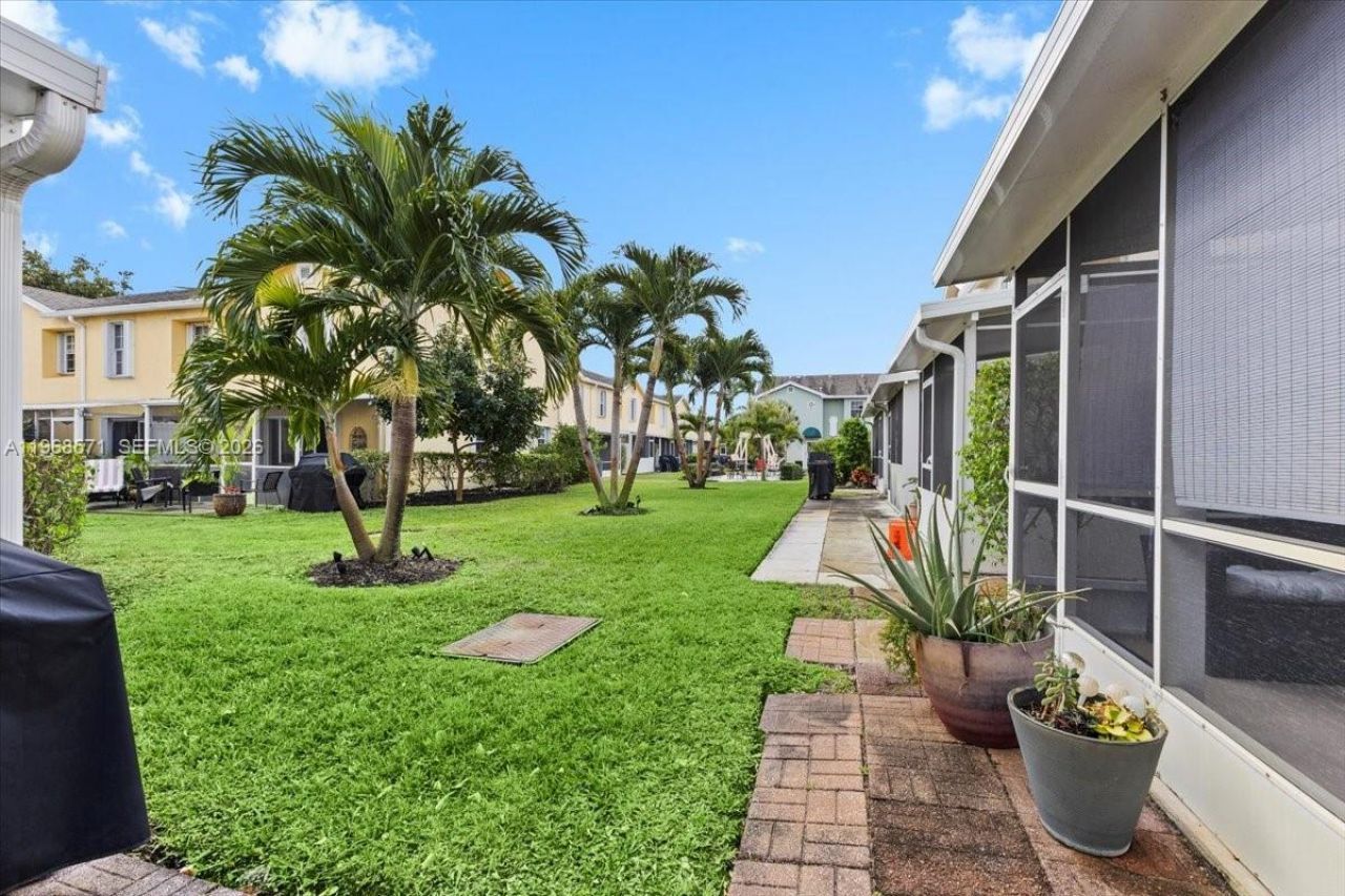 307 Waterside Dr, Hypoluxo, FL 33462 Photo