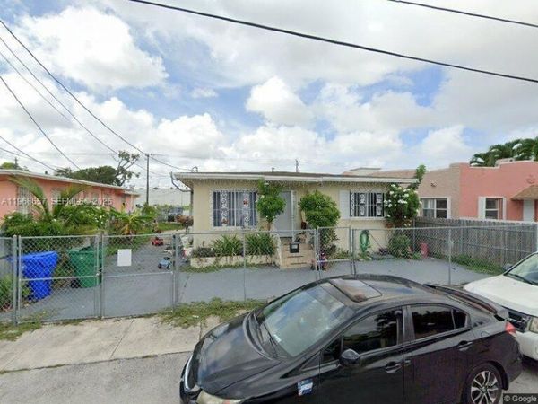 1781 NW 19th St , Miami, FL 33125