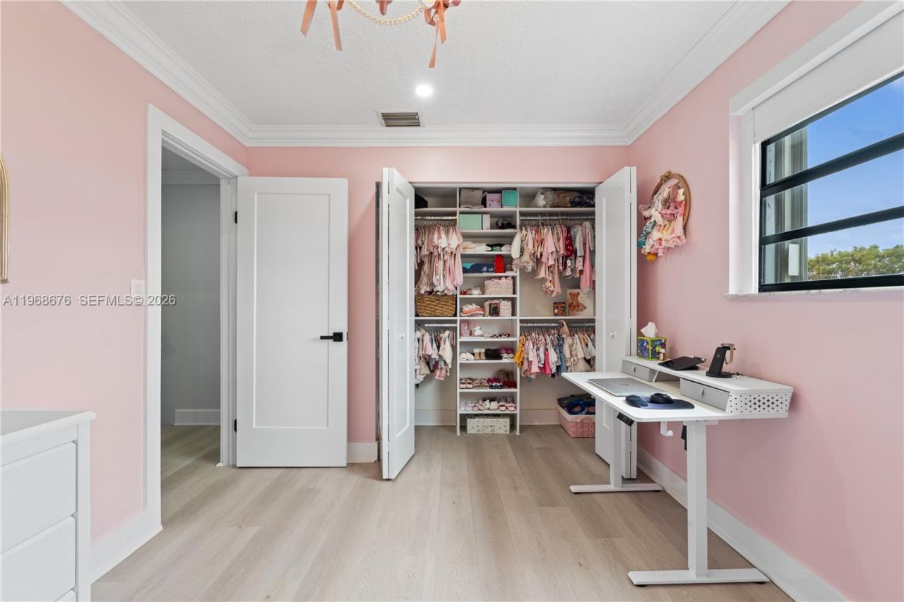 10908 NW 7th St, Unit 403, Miami, FL 33172 Photo