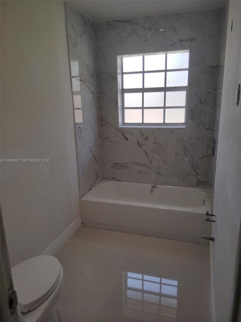 1315 NW 196th Ter, Miami Gardens, FL 33169 Photo