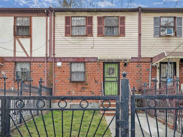 686 Saint Anns Avenue, Bronx, NY 10455