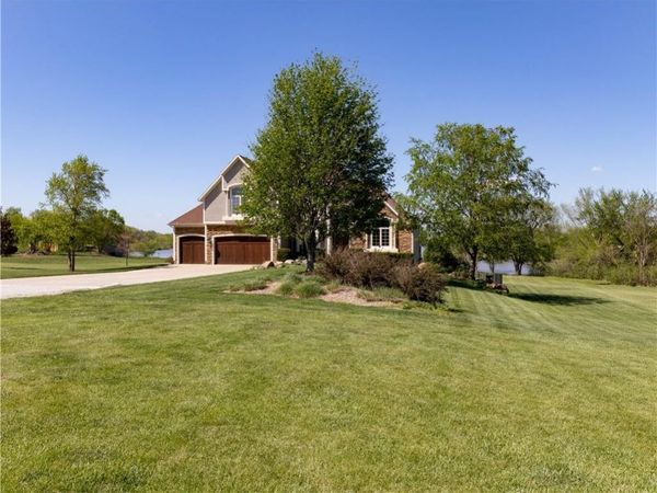 1824 N 700 Road, Baldwin City, KS 66006