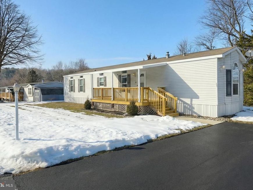 108 Fawn Circle Drive, Windsor, PA 17366 Main Photo