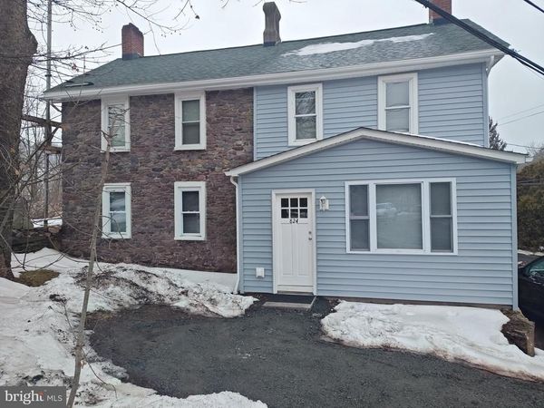 824 KINTNER ROAD, KINTNERSVILLE, PA 18930