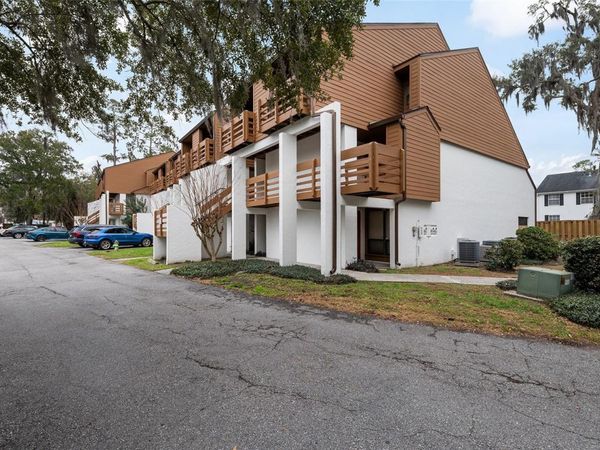 1652 SW 16TH STREET, Unit 1652, GAINESVILLE, FL 32608