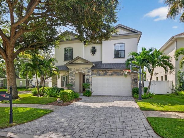 3702 W SAN LUIS STREET, TAMPA, FL 33629