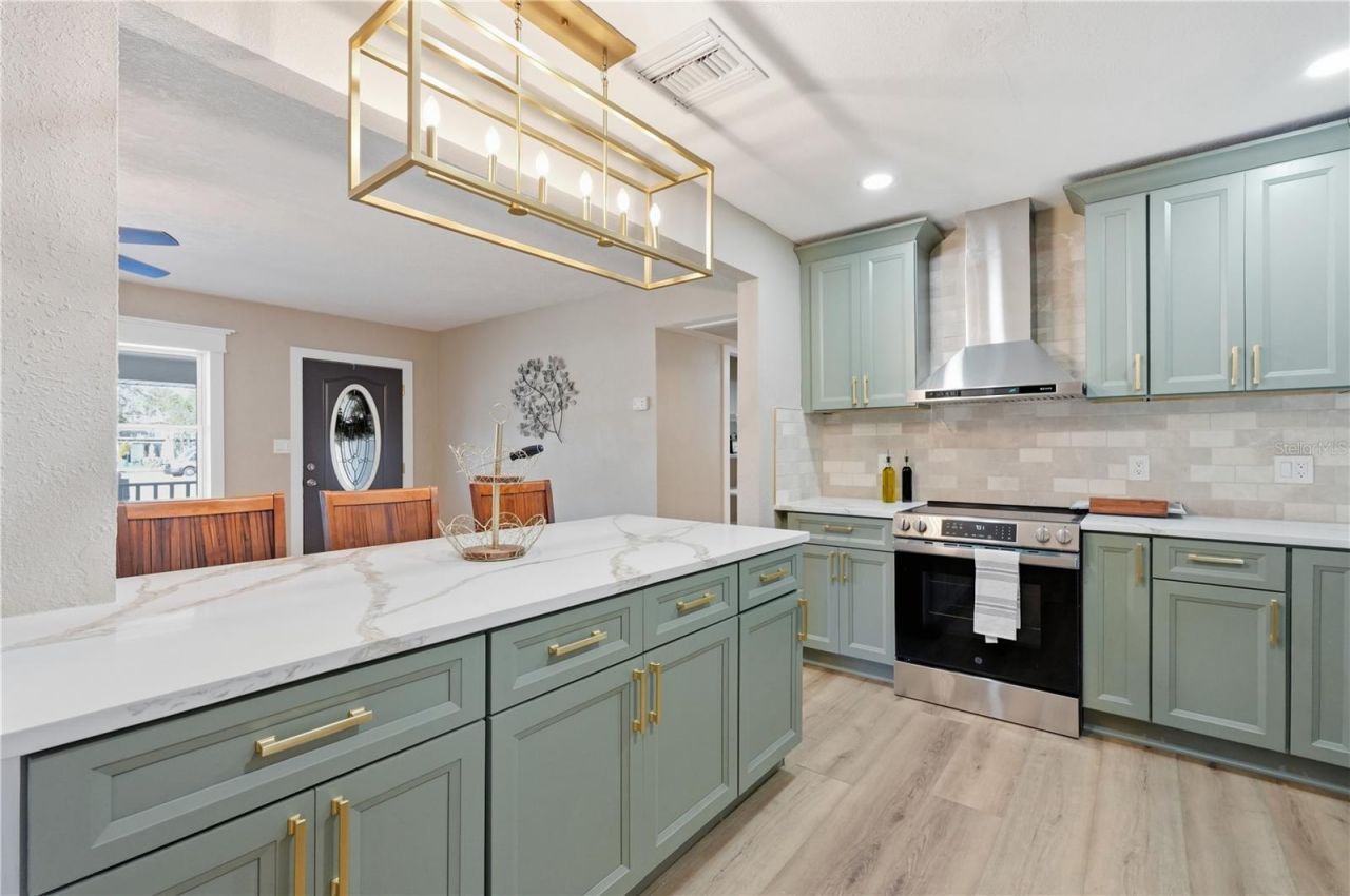 6160 22nd Avenue N, Saint Petersburg, FL 33710 Photo