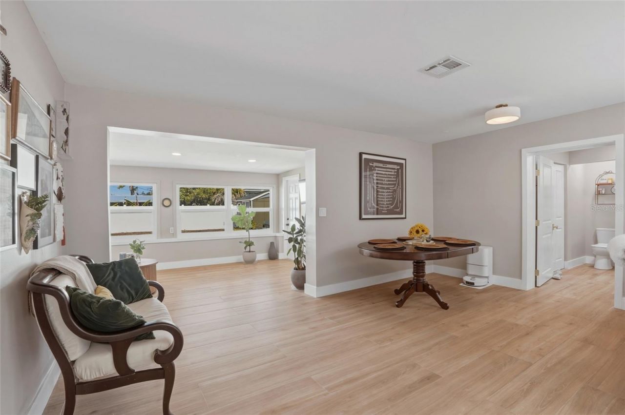 411 42nd Avenue Ne, Saint Petersburg, FL 33703 Photo