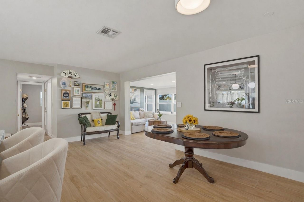 411 42nd Avenue Ne, Saint Petersburg, FL 33703 Photo