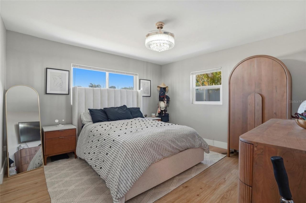 411 42nd Avenue Ne, Saint Petersburg, FL 33703 Photo