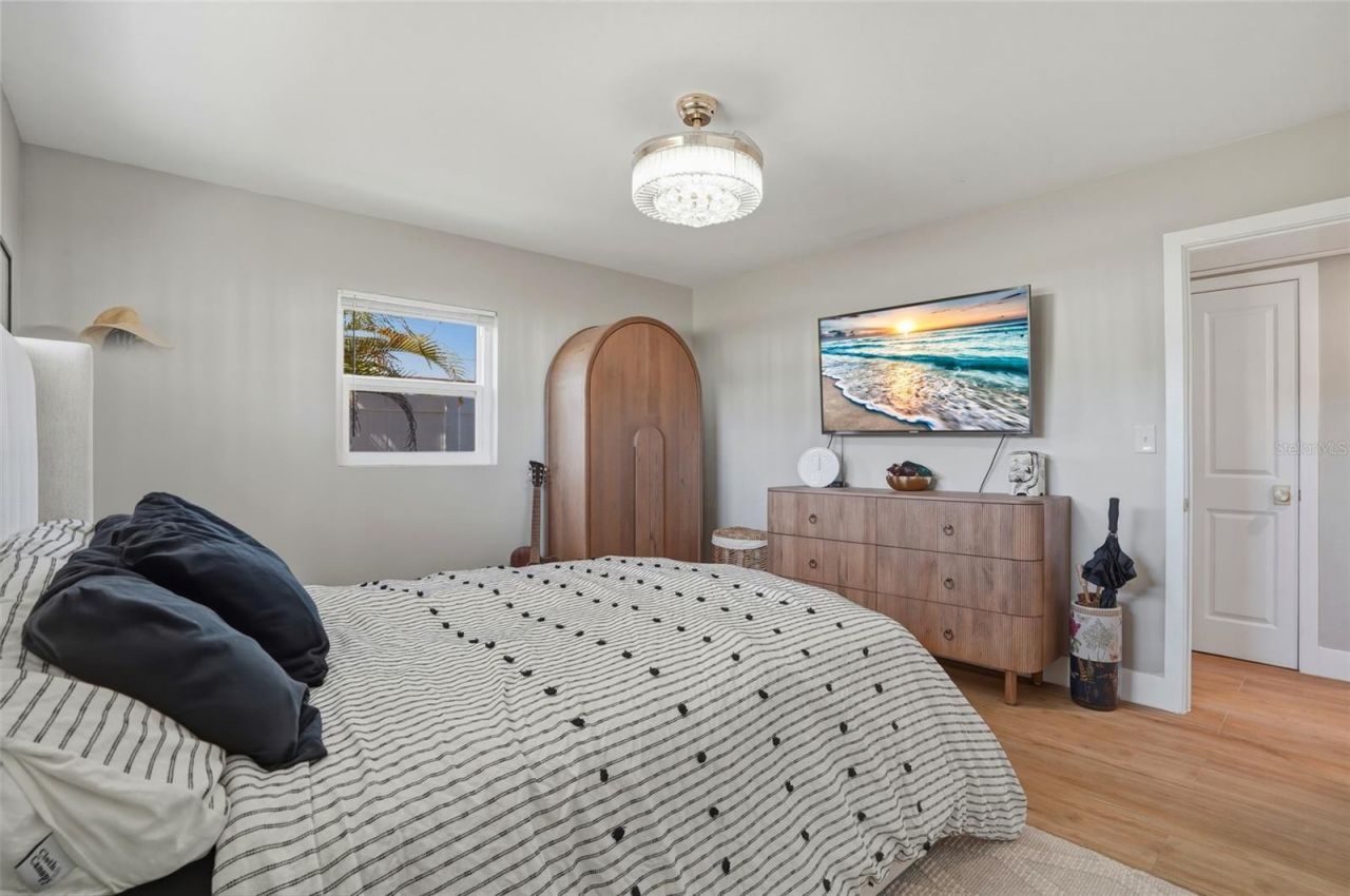 411 42nd Avenue Ne, Saint Petersburg, FL 33703 Photo