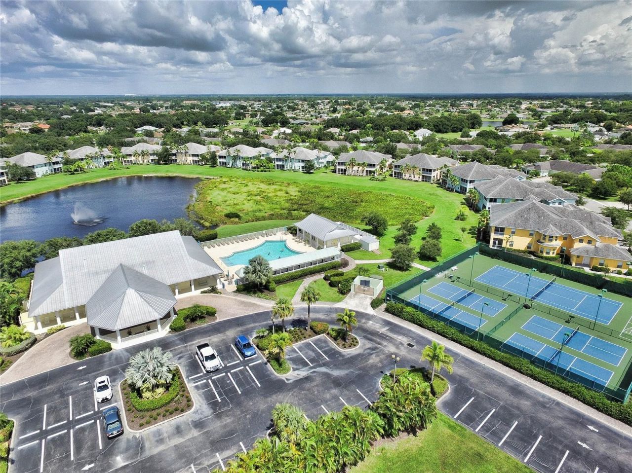 2040 Willow Hammock Circle, Unit 304, Punta Gorda, FL 33983 Photo