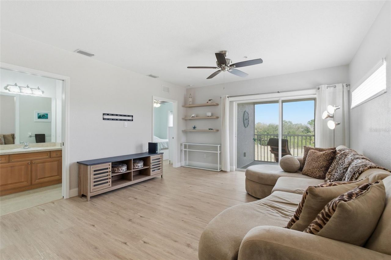 2040 Willow Hammock Circle, Unit 304, Punta Gorda, FL 33983 Photo