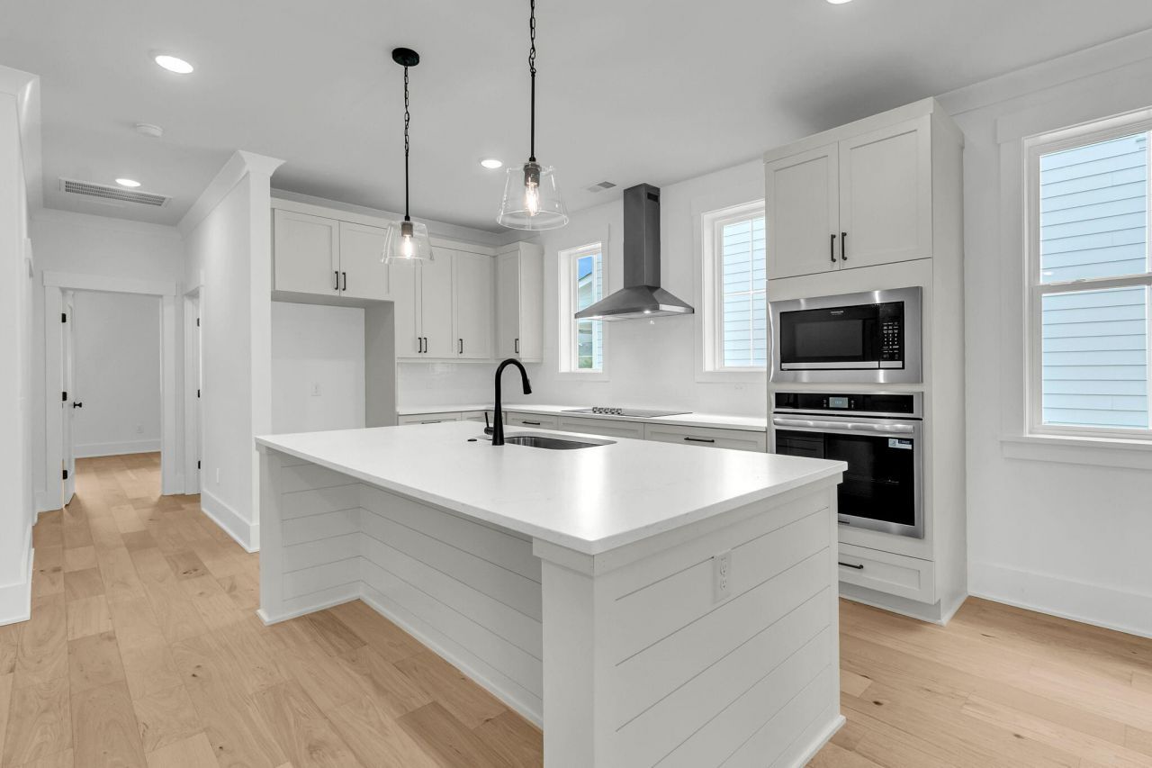 1921 Chestnut Oak Lane Photo 10