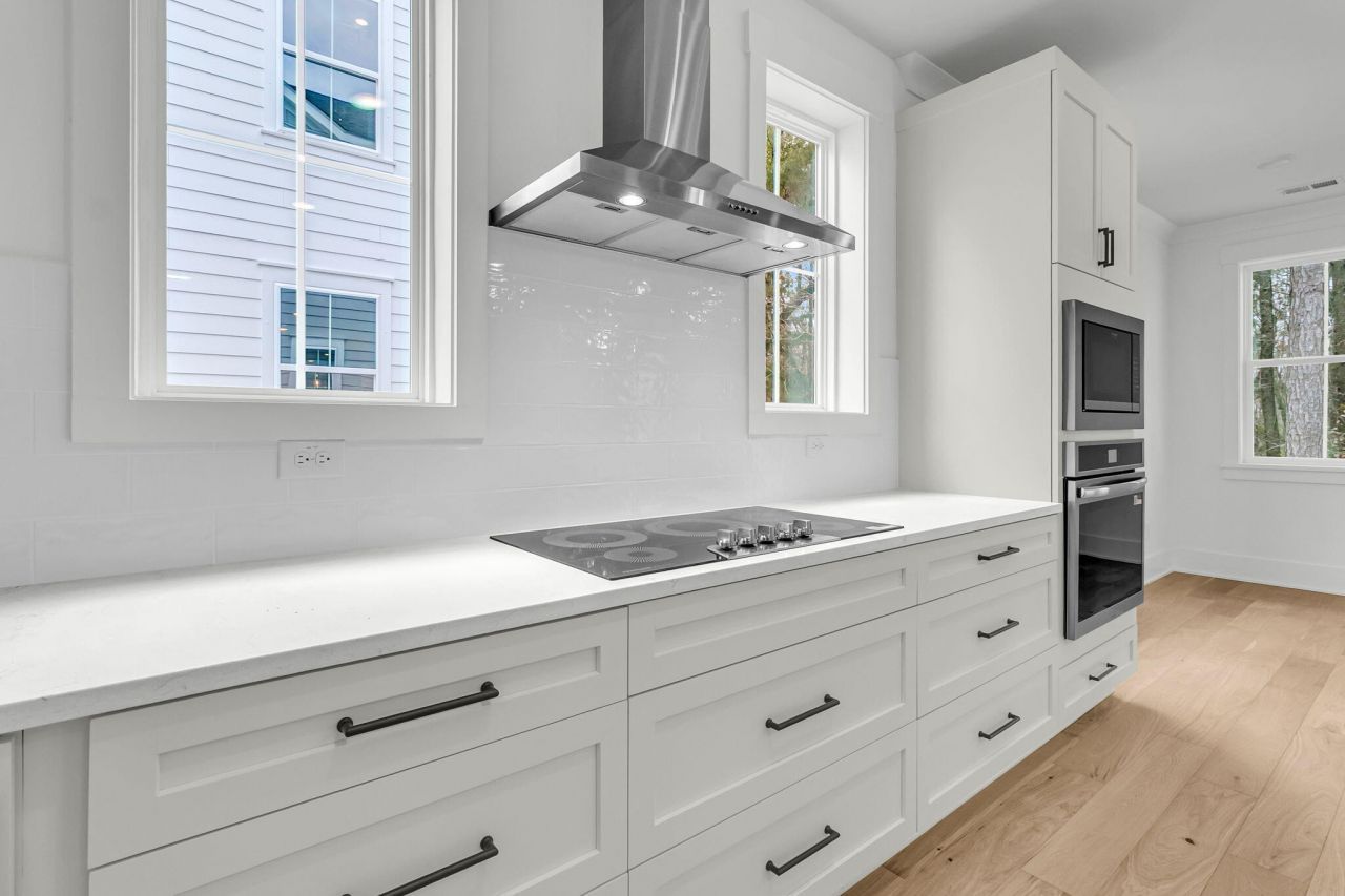 1921 Chestnut Oak Lane Photo 13