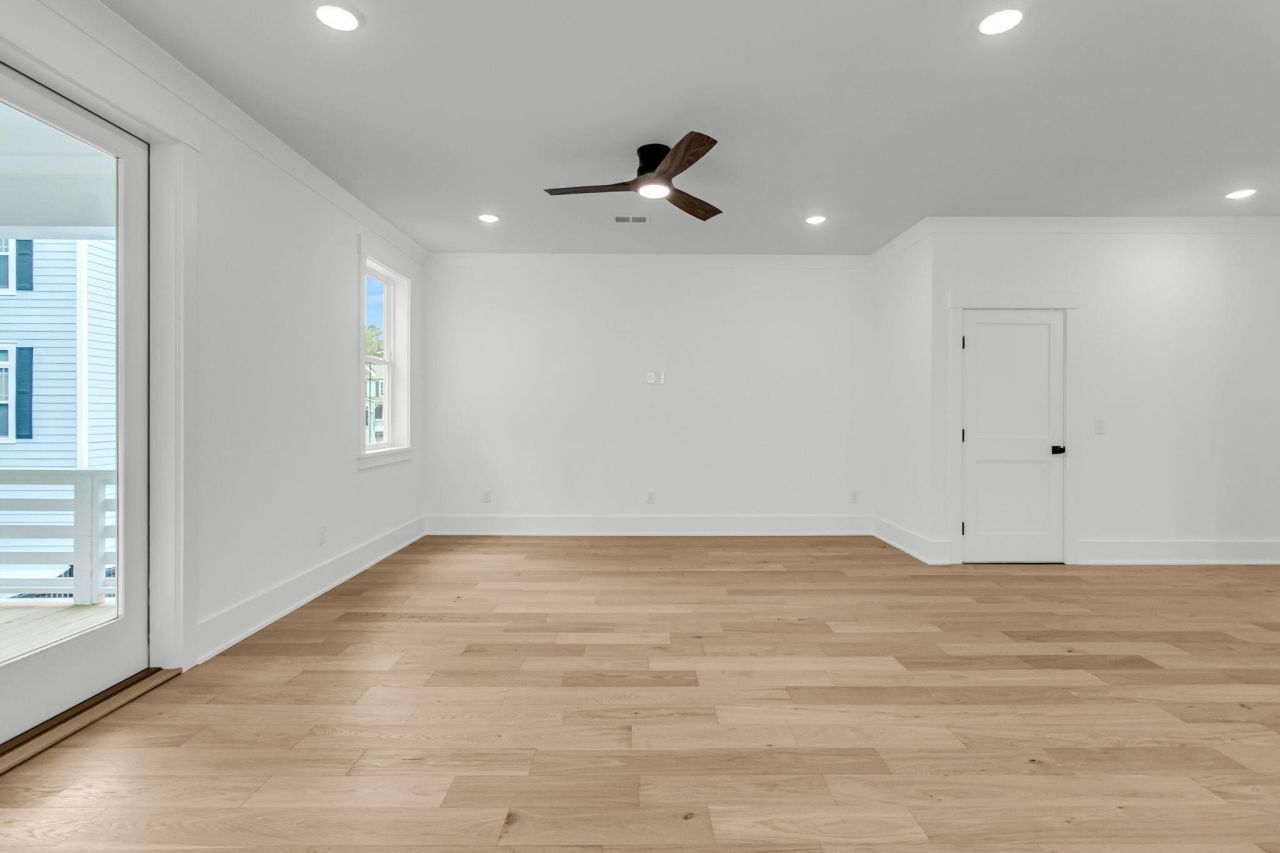 1921 Chestnut Oak Lane Photo 20