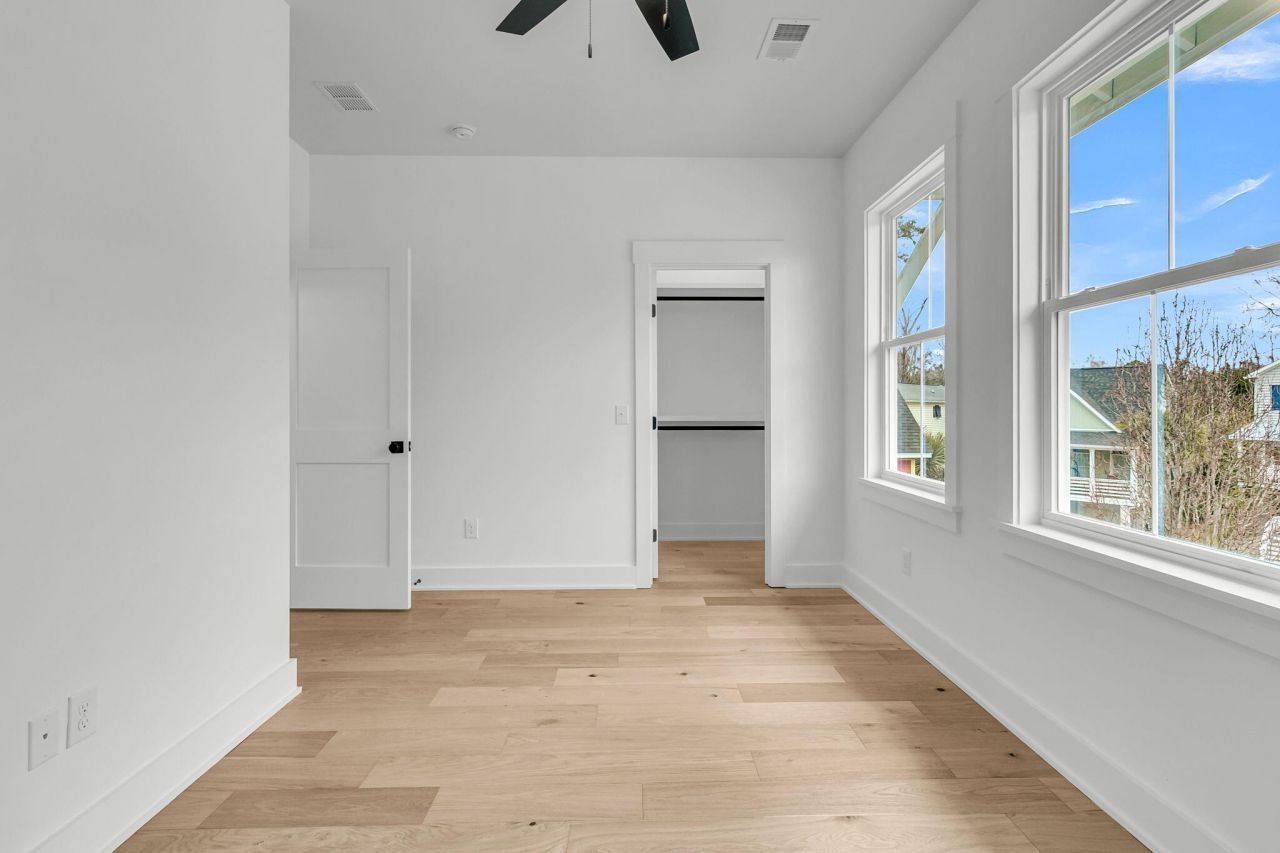 1921 Chestnut Oak Lane Photo 24