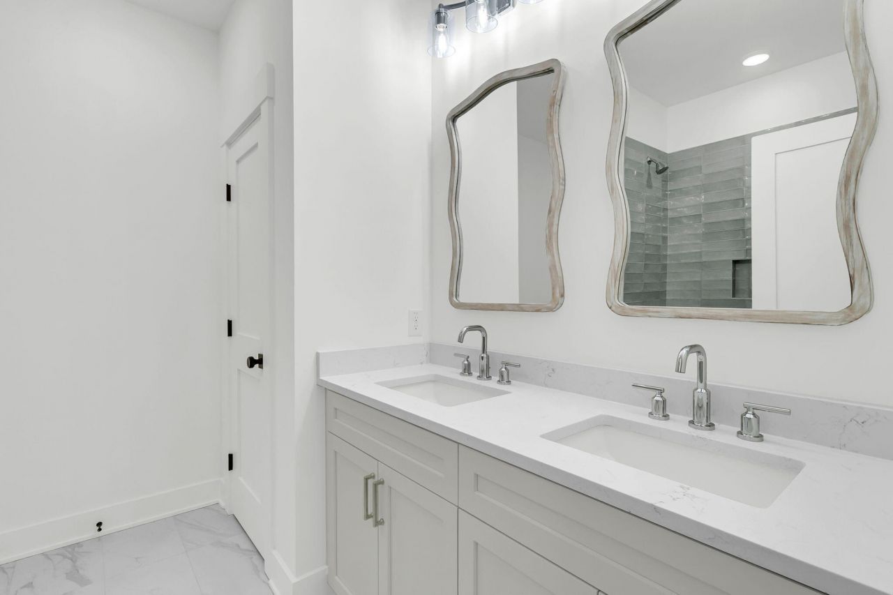 1921 Chestnut Oak Lane Photo 26