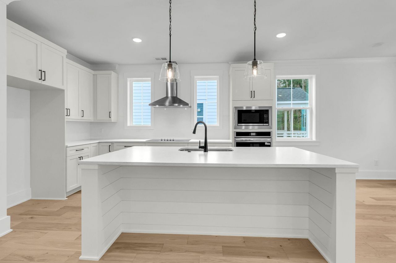 1921 Chestnut Oak Lane Photo 9