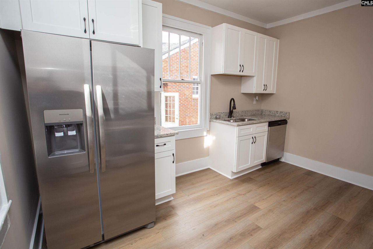 1201 Campbell Street  Photo 14