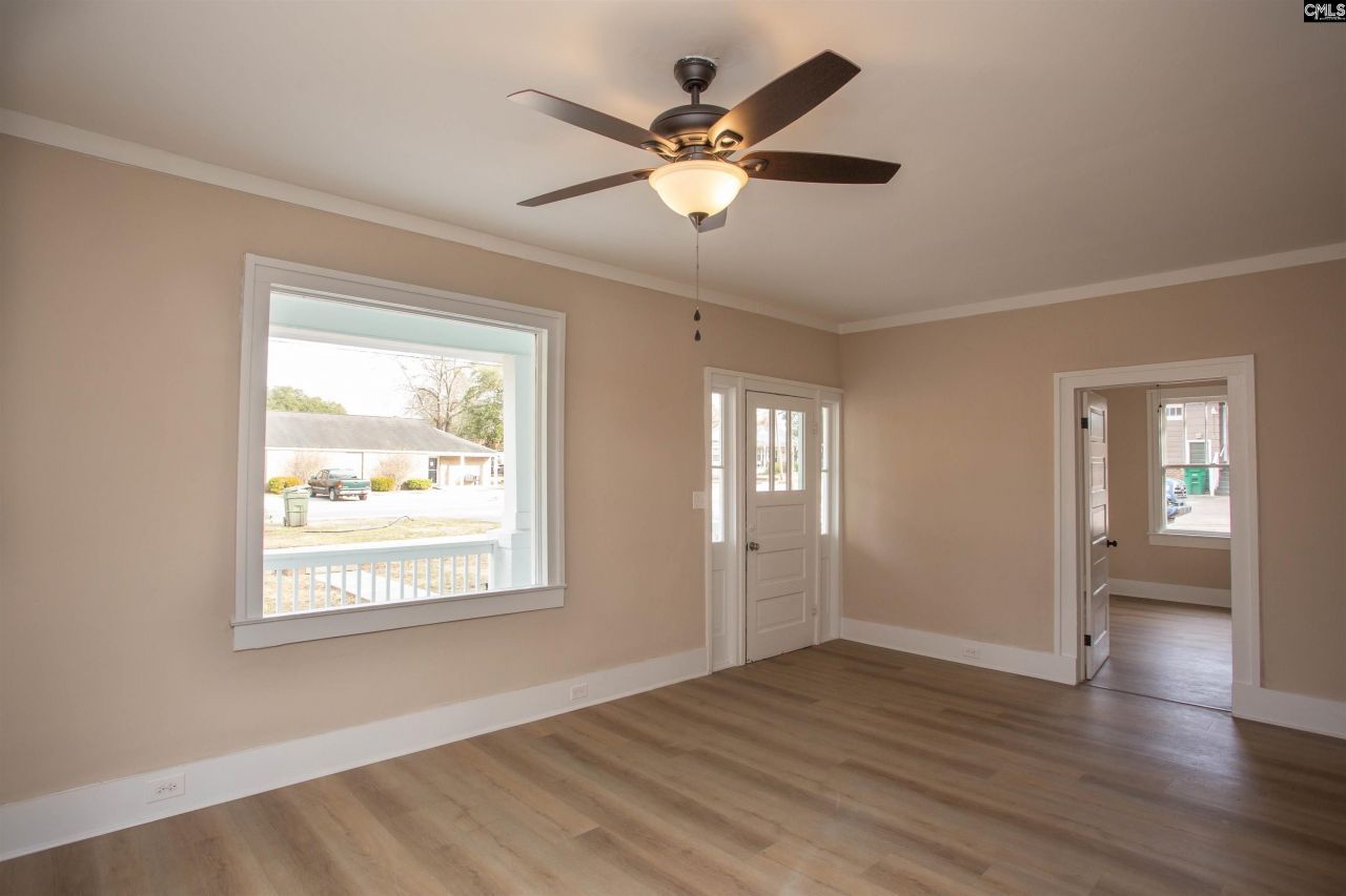 1201 Campbell Street  Photo 6