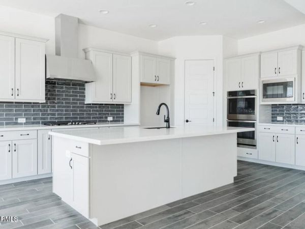 4663 N 181ST Drive, Goodyear, AZ 85395